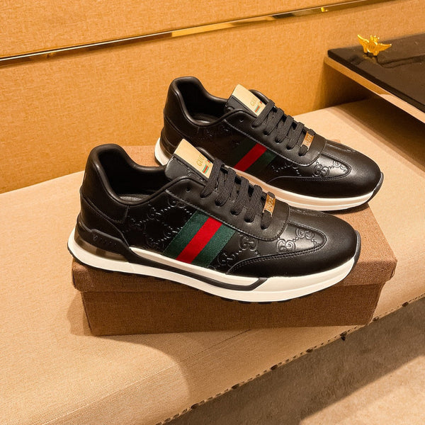 Sneaker GG ACE da uomo in pelle di vacchetta nera 108038