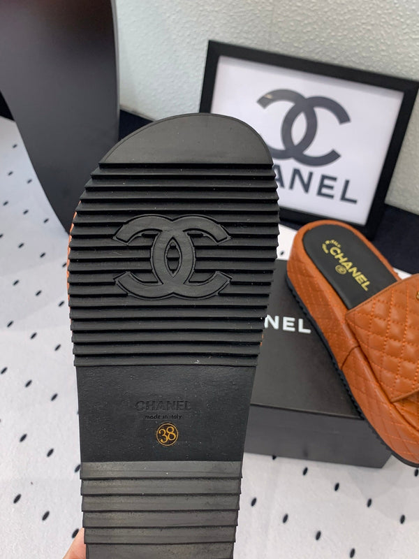 cc plateau in pelle di vitello trapuntata marrone scuro