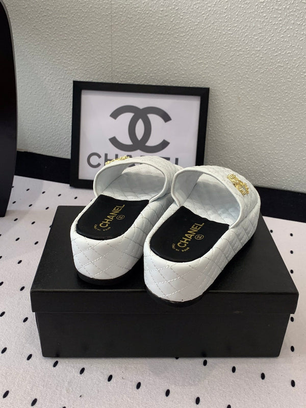 cc platform in pelle di vitello trapuntata bianca