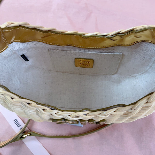 BORSA HOBO IN VIMINI WANDER 20 IN COLORE TAN MIX CARAMELLO MARRONE TESSUTA A MANO