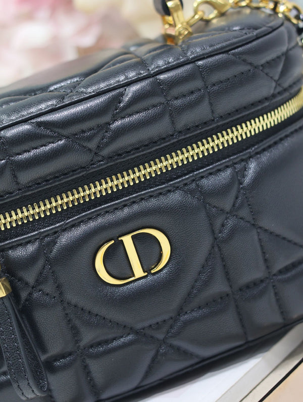 MINI VANITY CASE CARO 16 IN PELLE DI AGNELLO MACROCANNAGE NERA