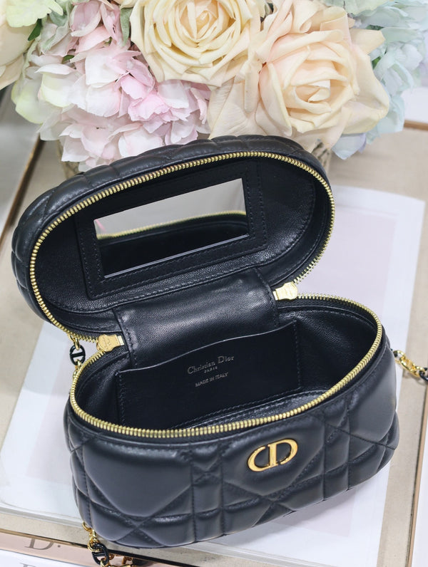 MINI VANITY CASE CARO 16 IN PELLE DI AGNELLO MACROCANNAGE NERA