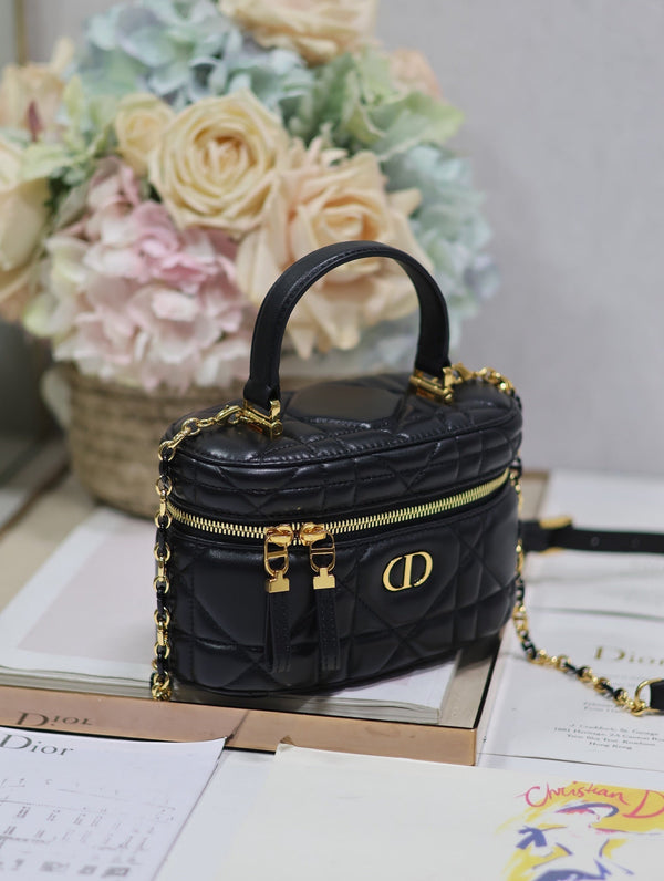 MINI VANITY CASE CARO 16 IN PELLE DI AGNELLO MACROCANNAGE NERA