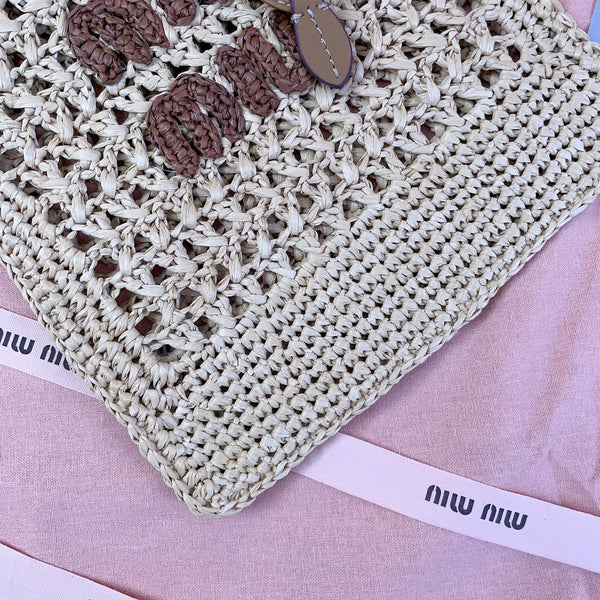 borsa a secchiello miu 20cm tessuto beige intrecciato