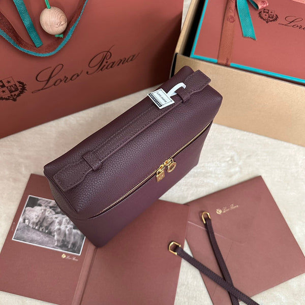 ZAINO CON TASCA EXTRA L23,5 IN PELLE DI VITELLO VIOLA CON FERRAMENTA ORO