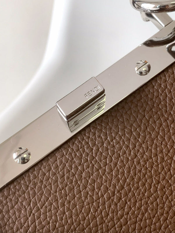 Peekaboo ISeeU Petite 20 Bag Chocolate Leather Shw