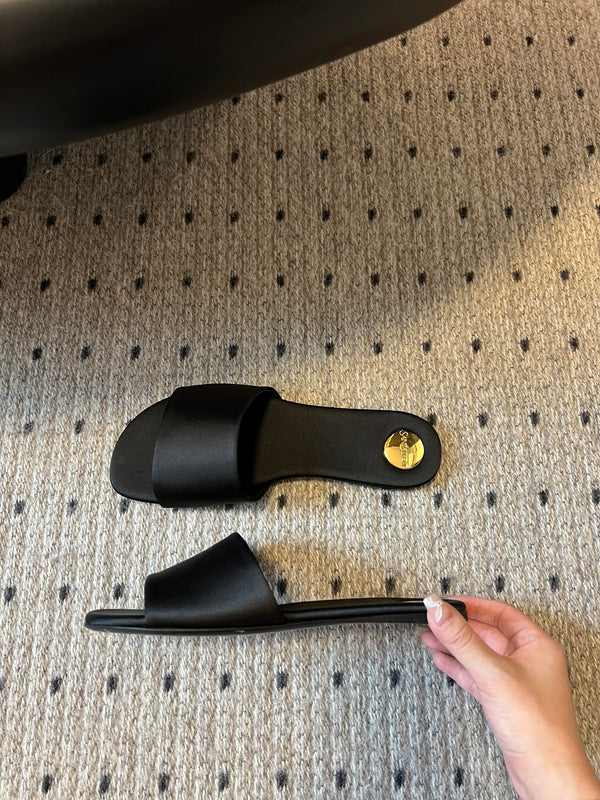 SL CARLYLE SLIPPERS BLACK SATIN