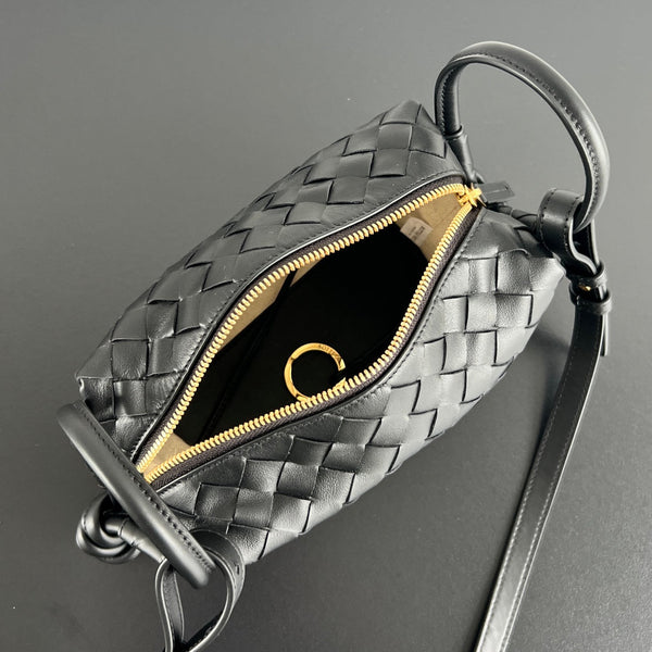 BV Loop Top Handle 19cm Black Lambskin