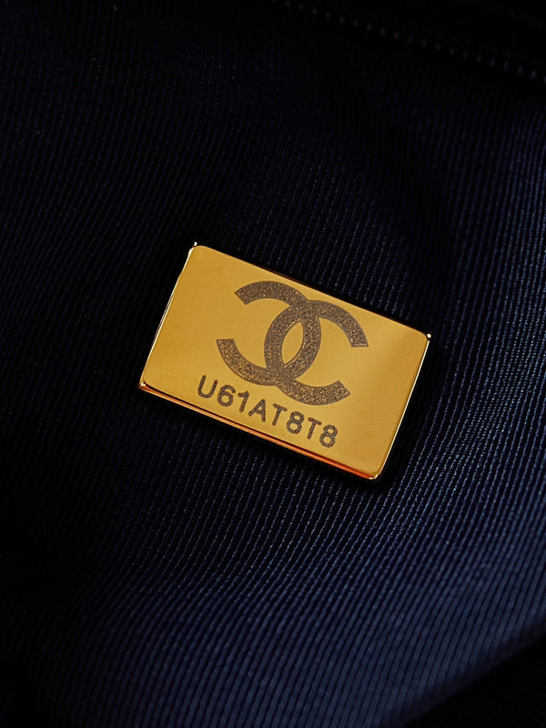 cc 24a nano 19cm kelly shopper bag navy blue lambskin