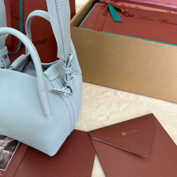 BORSA MICRO BALE IN PELLE DI VITELLO AZZURRA