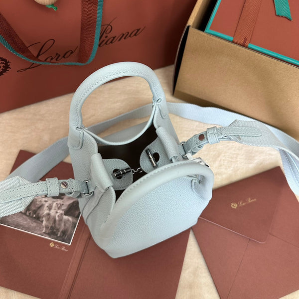 BORSA MICRO BALE IN PELLE DI VITELLO AZZURRA