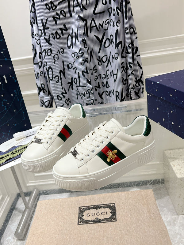 GG ACE 30 SUPREME TRAINER WHITE CALFSKIN