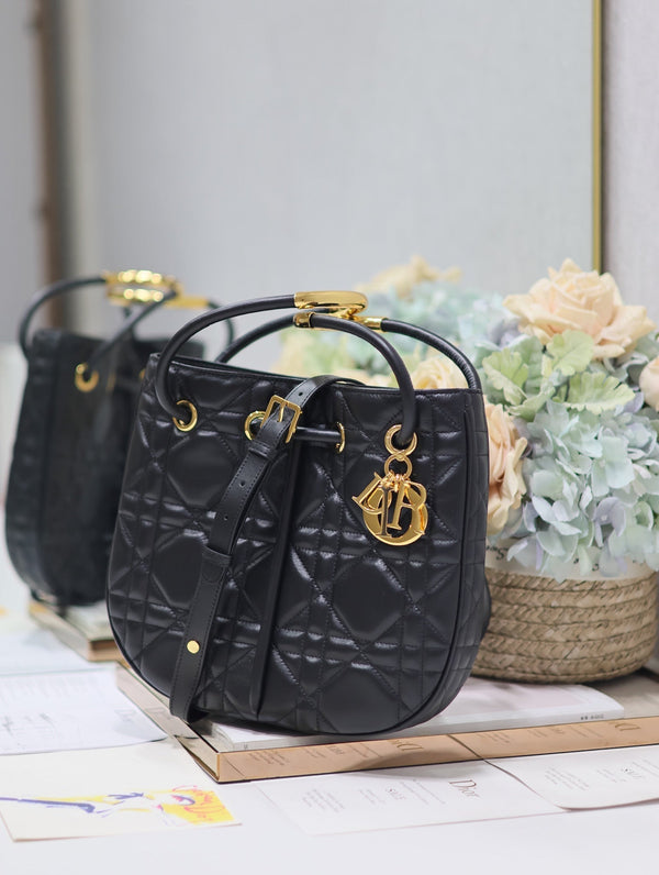 SAC MINI 27 NOLITA EN CUIR DE VEAU MACROCANNAGE NOIR