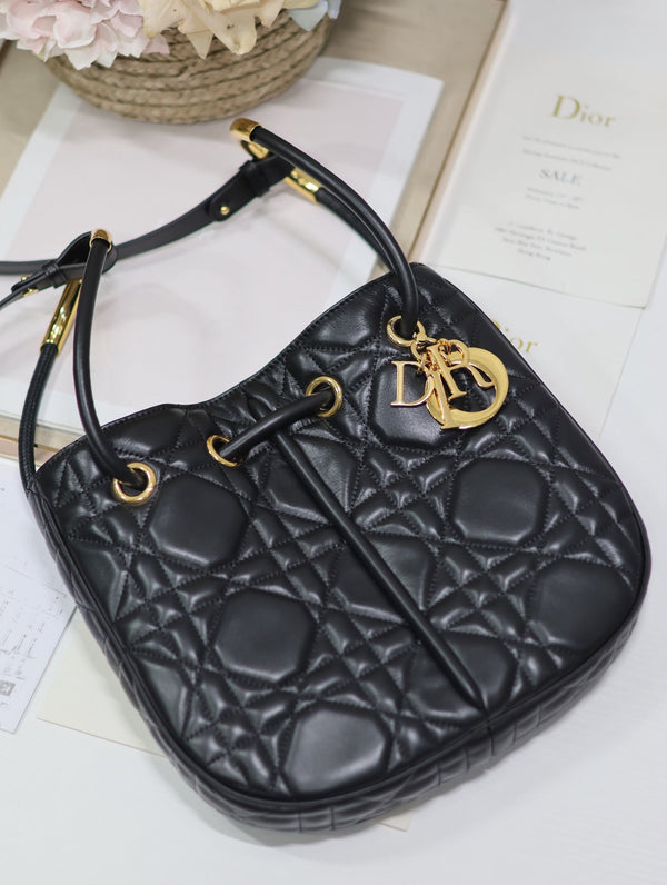 SAC MINI 27 NOLITA EN CUIR DE VEAU MACROCANNAGE NOIR