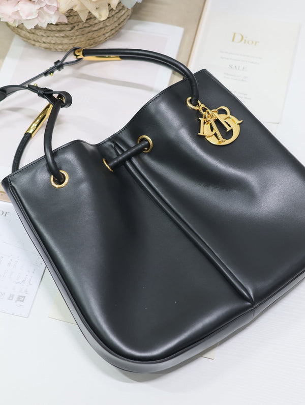 BORSA NOLITA MEDIA 34 IN PELLE DI VITELLO LISCIA NERA