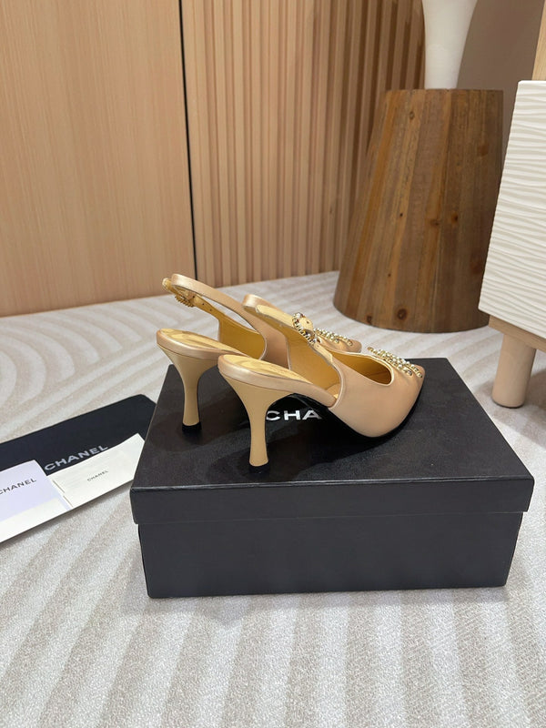 CC SLINGBACKS ALTI IN RASO CREMA BEIGE E PELLE DI AGNELLO
