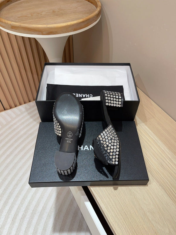 CC TACCO ALTO NERO IN RASO CON STRASS BIANCHI