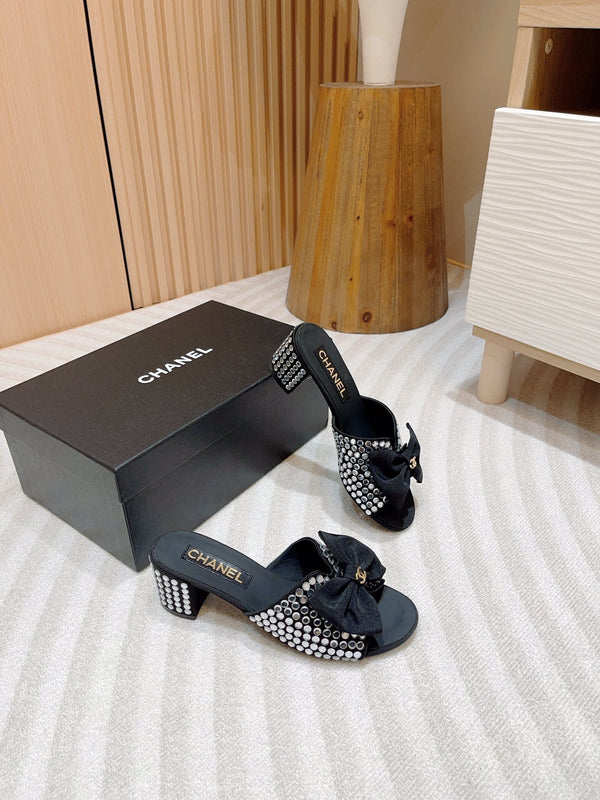 CC TACCO ALTO NERO IN RASO CON STRASS BIANCHI