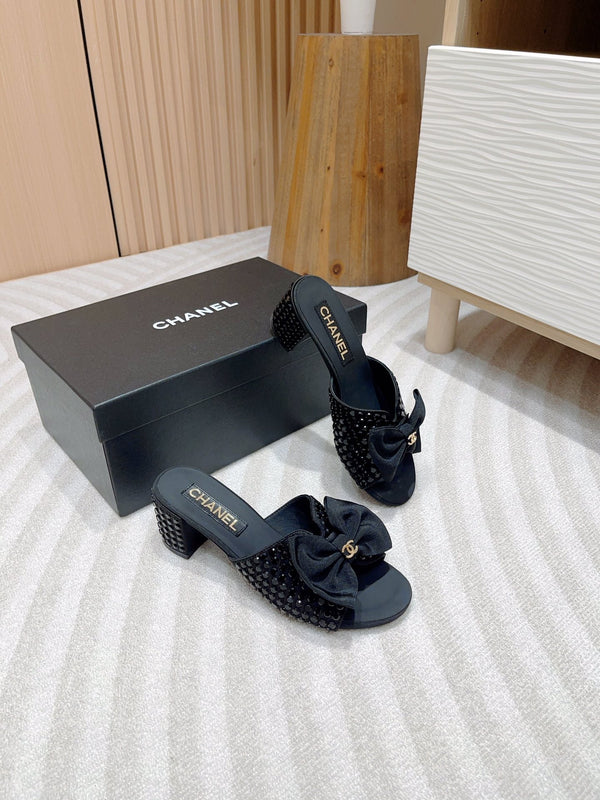 CC TACCO ALTO NERO IN RASO CON STRASS