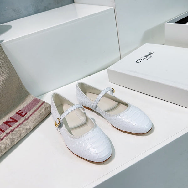 BALLET FLAT IN WHITE EMBOSSED CALFSKIN