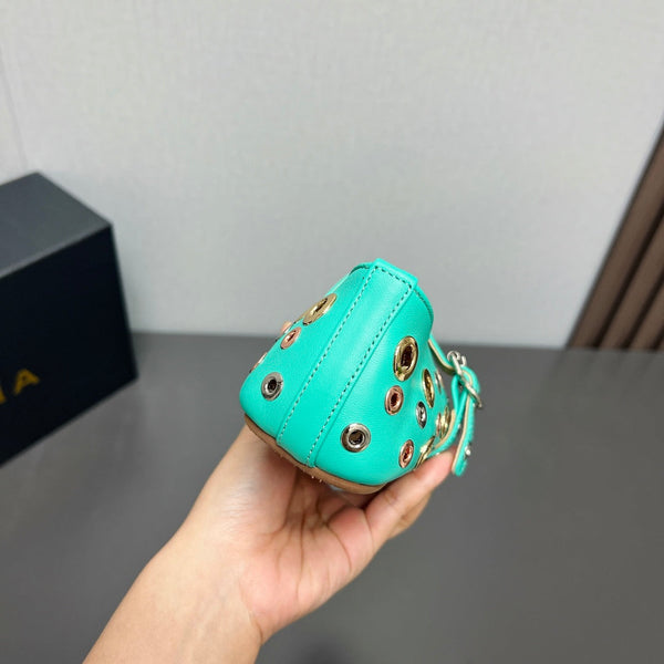 SCARPE MARY JANE ALAIA IN PELLE DI AGNELLO VERDE MENTA E FERRAMENTA IN ARGENTO E ORO