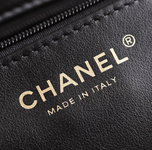 cc 24a nano 19cm kelly shopper bag black white tweed