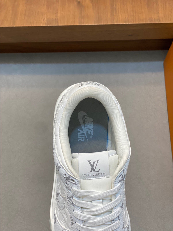 AIR TRAINER IN WHITE CALFKSIN