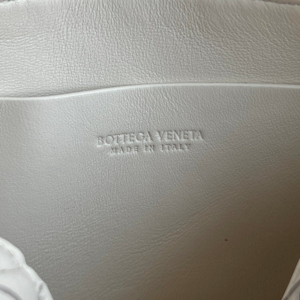 Borsa da concerto BV 18,5 cm in pelle di agnello bianca