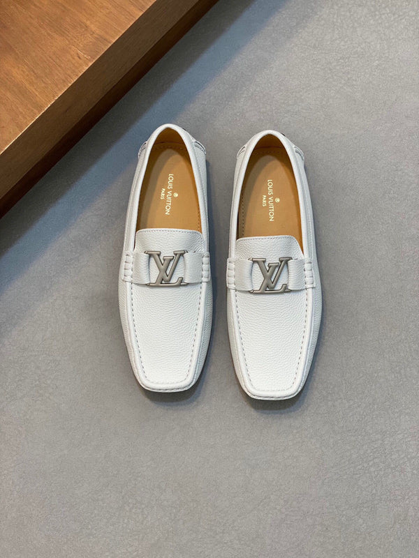 LV LOAFER IN WHITE WRINKLE CALFSKIN WITH SILVER LOGO