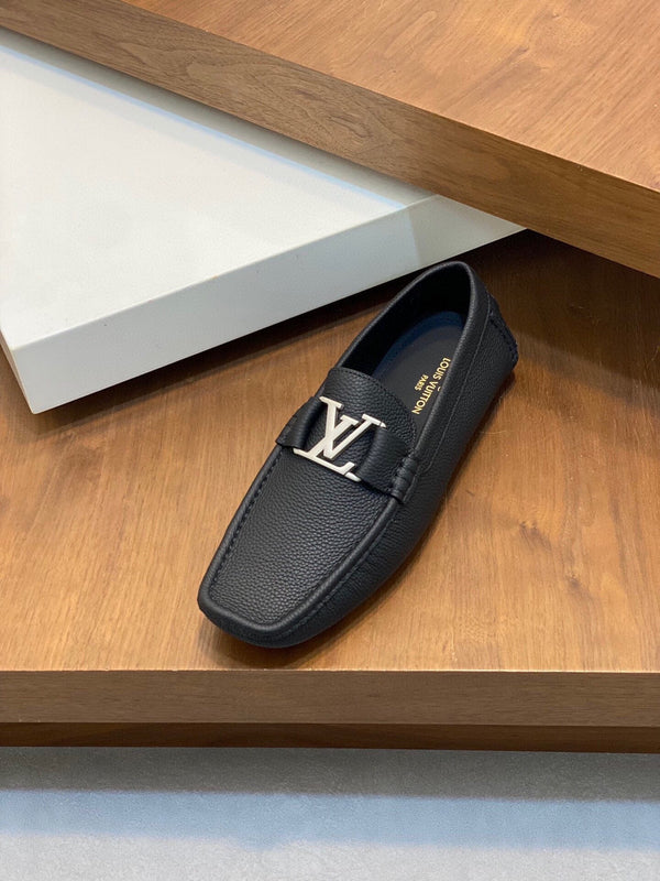 LV LOAFER IN BLACK WRINKLE CALFSKIN WITH SILVER LOGO