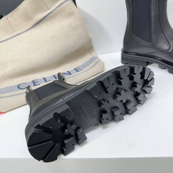 Celin Magaret Chelsea Boot Black Calfskin