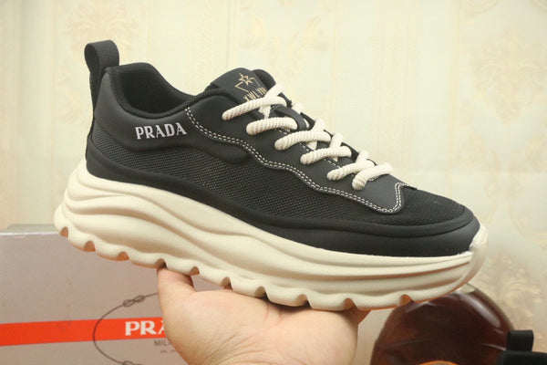 PRA SNEAKER IN BLACK CALFSKIN AND BREATHABLE MESH