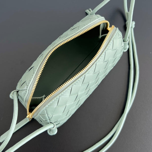 Borsa da concerto BV 18,5 cm in pelle di agnello verde chiaro