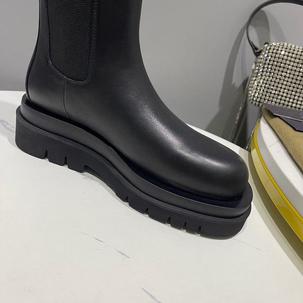 BV 25s Lug Chelsea Boot Black 55mm Cowhide 429126