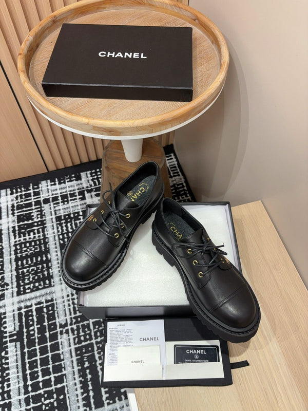 CC OXFORD SHOES IN BLACK CALFSKIN