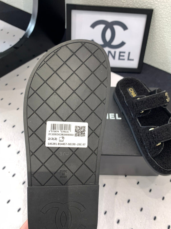 CC DAD SANDAL MULE IN PELLICCIA DI AGNELLO NERA