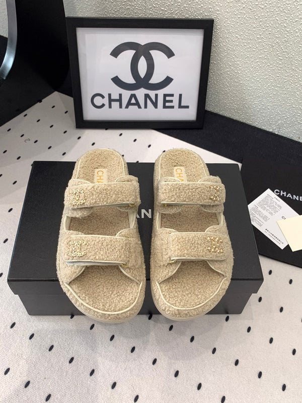 CC DAD SANDALO MULE IN PELLICCIA DI AGNELLO BEIGE ECRU