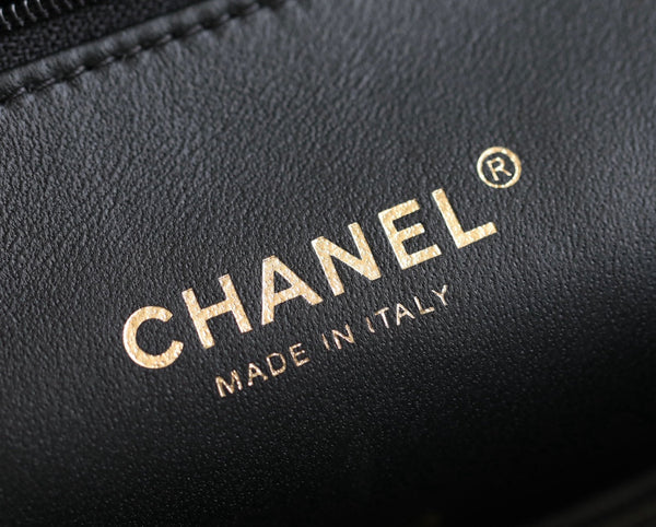 24B Small Flap Bag With Top Handle 25cm Black Lambskin