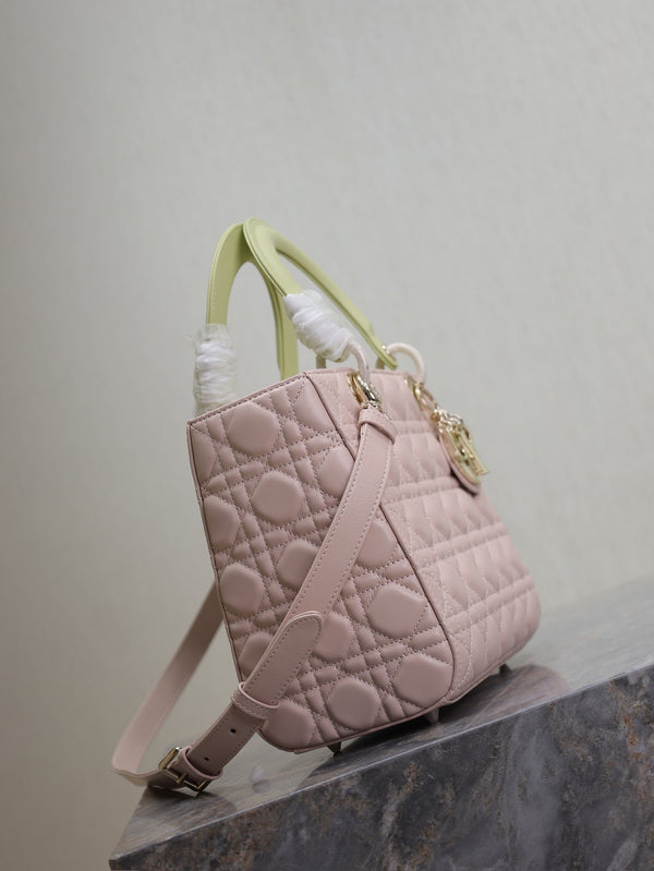 Borsa da donna 20 cm in pelle di agnello rosa verde pallido