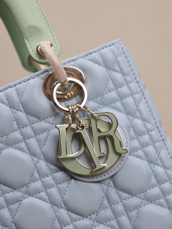 Borsa da donna 20 cm Celeste Blu Verde Pallido Pelle di Agnello