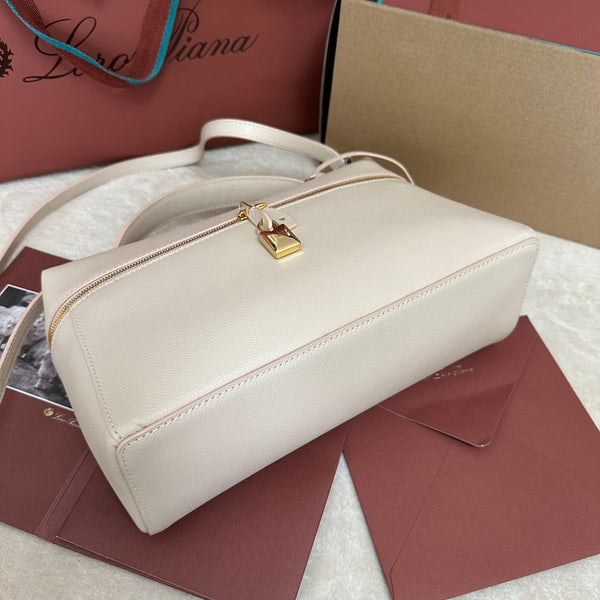BORSA EXTRA L27 IN PELLE DI VITELLO LISCIA ROSA CHIARO CON FERRAMENTA ORO