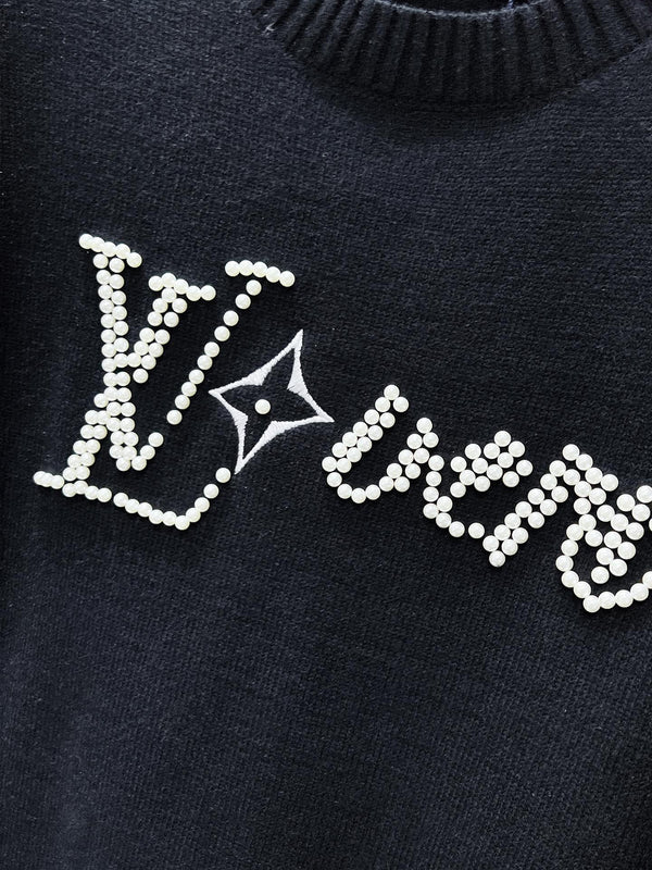 LV SWEATER IN BLACK KNITTED WOOL ATTACHED PEARL 238809