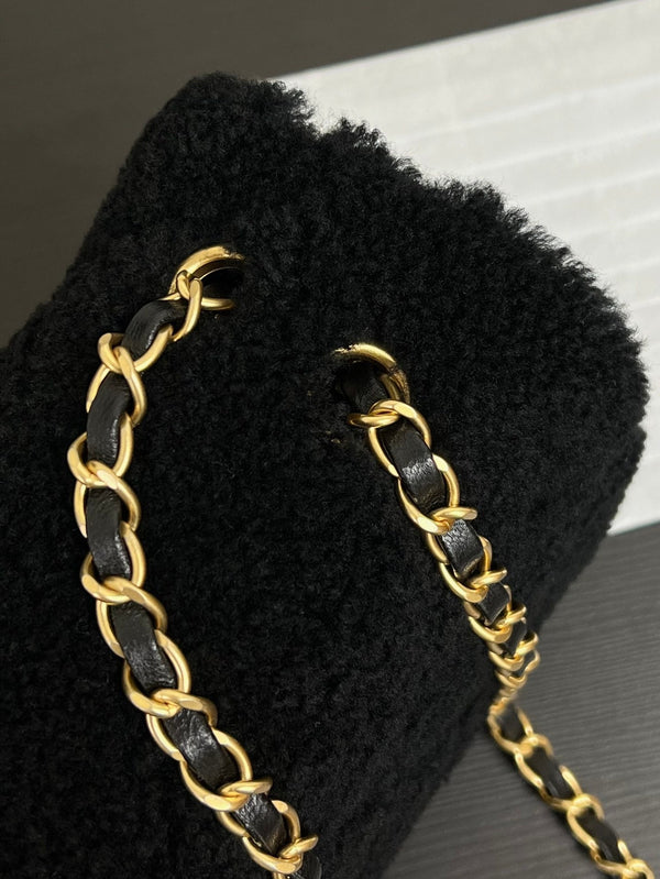Flap Bag Small 23cm Black Sherling Lambskin Gold Hardware