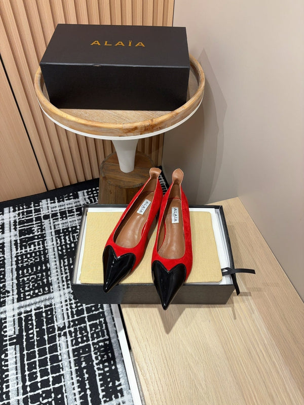 Alaila Ballerina Flats Coeur In Red Suede 933072