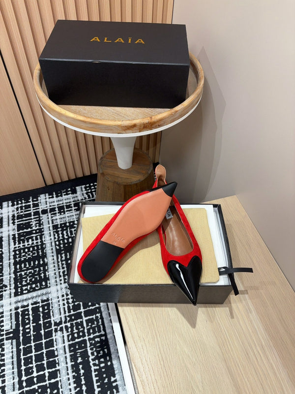 Alaila Ballerina Flats Coeur In Red Suede 933072