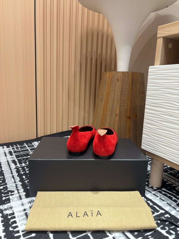 Alaila Ballerina Flats Coeur In Red Suede 933072