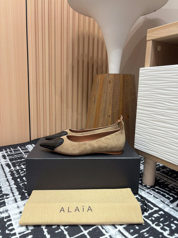 Alaila Ballerina Flats Coeur In Moss Brown Suede 933073