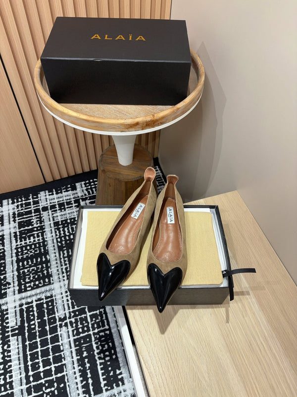 Alaila Ballerina Flats Coeur In Moss Brown Suede 933073