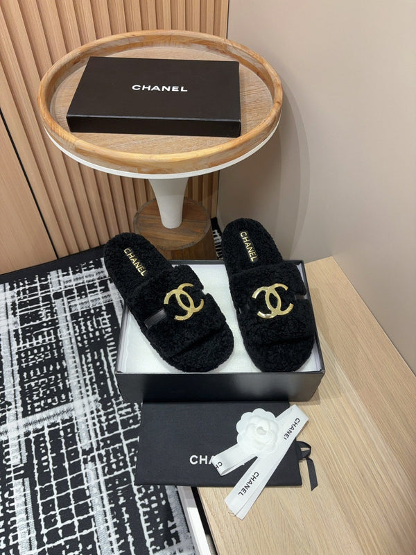 CC Slippers Black Wool Fleece