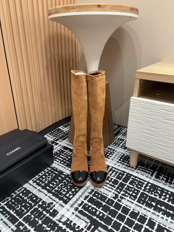 Stivali alti CC 90mm in pelle scamosciata marrone nera